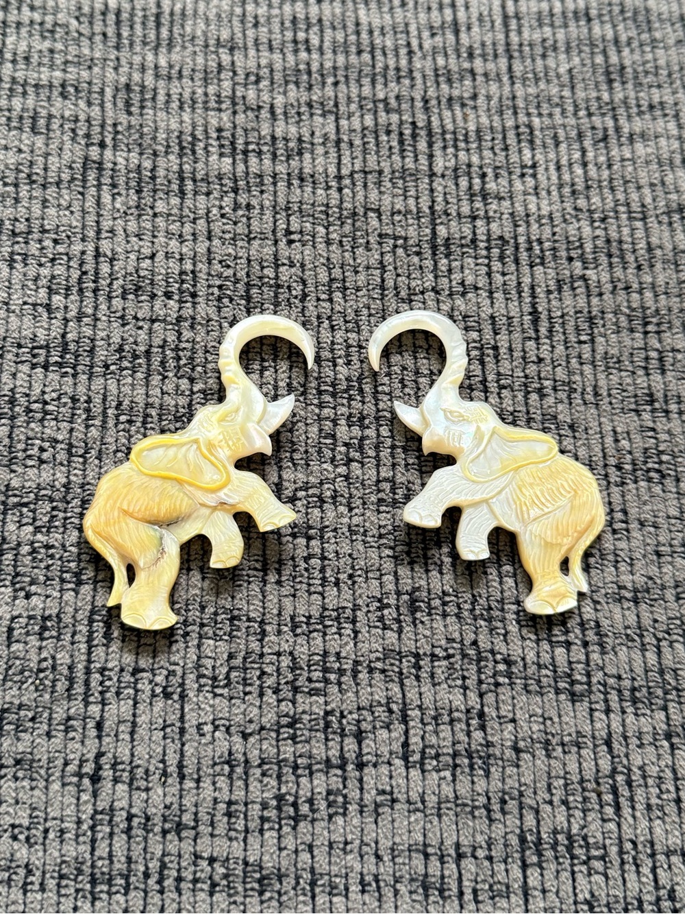 White Mother of Pearl Carved Full Elephant Hanging Earrings Set Size 6g (4mm)